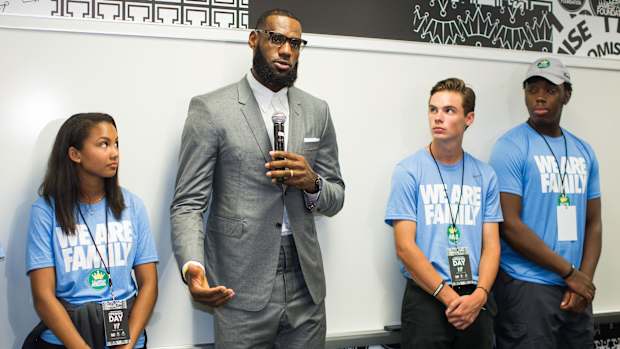 lebron_i_promise_.jpg